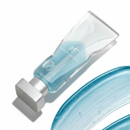 Makeup Essentials Lip Oil in The Skies