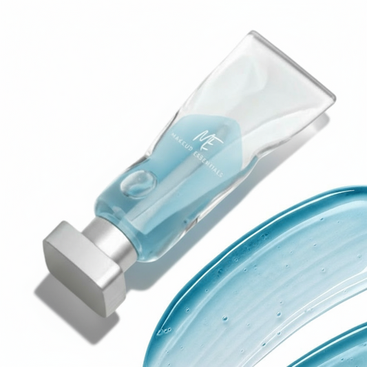 Makeup Essentials Lip Oil in The Skies